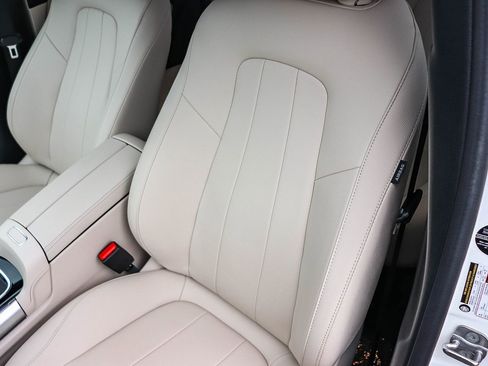 Certified 2025 Mercedes-Benz GLA 250 image 27