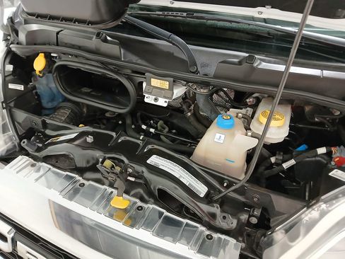 Used 2025 RAM ProMaster 2500 w/ U-Haul Equipment Group FWD image 28