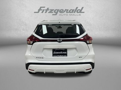 Used 2024 Nissan Kicks SV FWD image 4