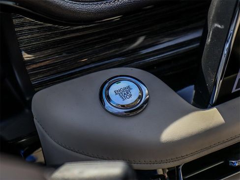 Used 2020 Lincoln Aviator Black Label w/ Dynamic Handling Package image 32