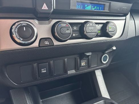 Used 2022 Toyota Tacoma SR w/ SX Package image 36