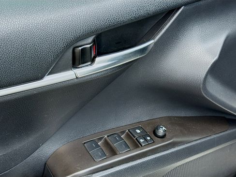 Used 2023 Toyota Camry SE FWD image 20