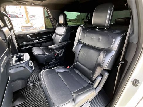 Used 2025 Ford Expedition Max Platinum w/ Stealth Performance Package AWD/4WD image 21