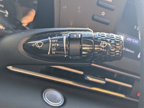 Certified 2023 Hyundai Elantra SEL image 32