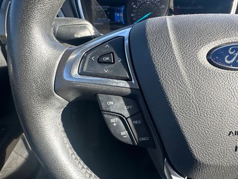 Used 2016 Ford Fusion SE w/ Equipment Group 202A image 19