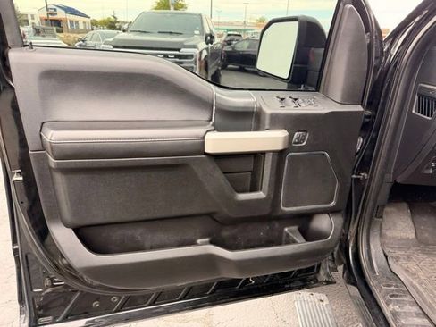 Used 2018 Ford F150 Lariat w/ Equipment Group 502A Luxury AWD/4WD image 17