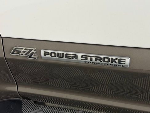 Used 2017 Ford F350 King Ranch w/ King Ranch Ultimate Package AWD/4WD image 13