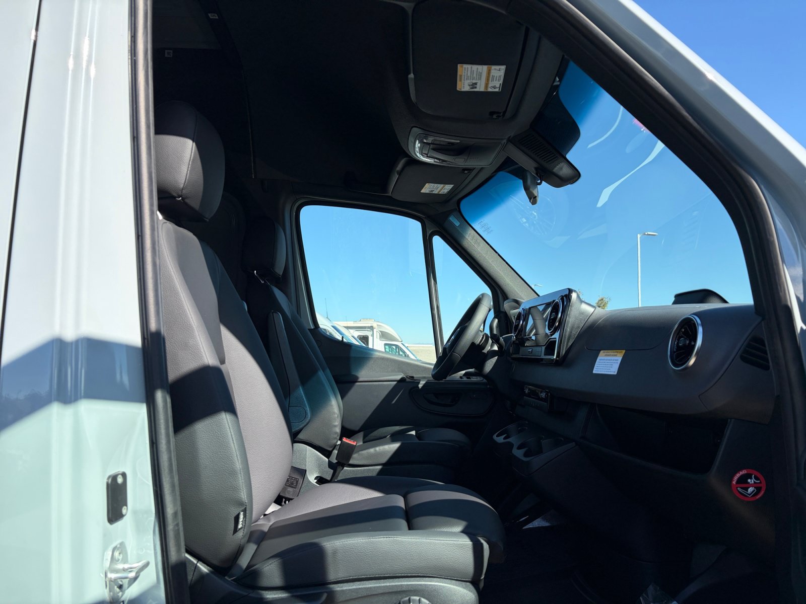 New 2026 Mercedes-Benz Sprinter 2500 image 28