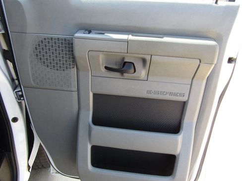 Used 2013 Ford E-250 and Econoline 250 w/ PWR Group image 14