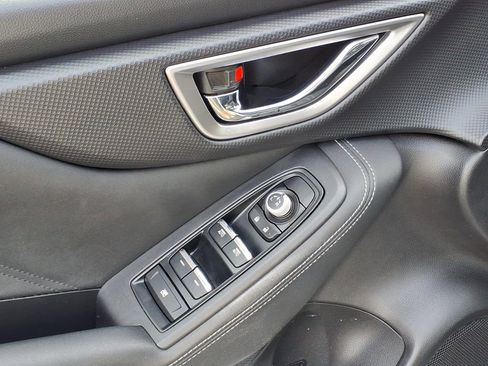 Used 2020 Subaru Forester Limited image 4