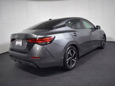 Certified 2025 Nissan Sentra SV image 4