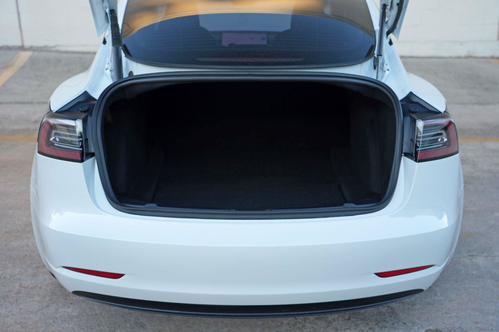 Used 2023 Tesla Model 3 Standard Range RWD image 10