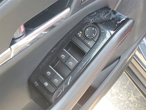 New 2025 MAZDA CX-30 AWD 2.5 S w/ Preferred Package image 10