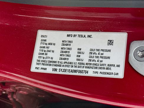 Used 2021 Tesla Model 3 Standard Range Plus RWD image 12