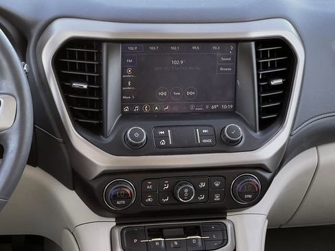 Used 2023 GMC Acadia Denali w/ Denali Ultimate Package image 16