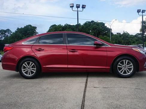 Used 2015 Hyundai Sonata SE w/ Winter Package FWD image 3