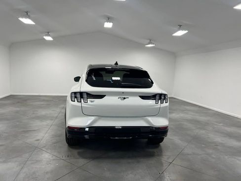 Used 2024 Ford Mustang Mach-E Premium image 8