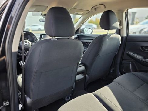 Used 2025 Nissan Sentra S image 17