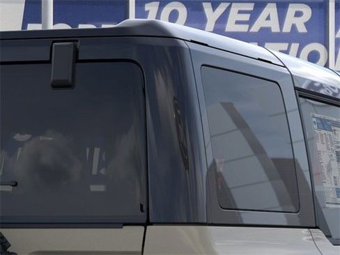 New 2025 Ford Bronco Badlands image 25
