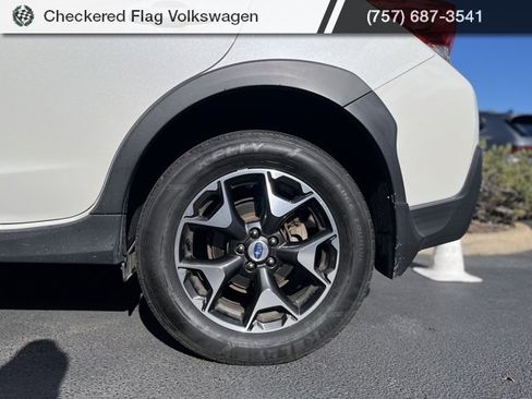 Used 2018 Subaru Crosstrek 2.0i image 4