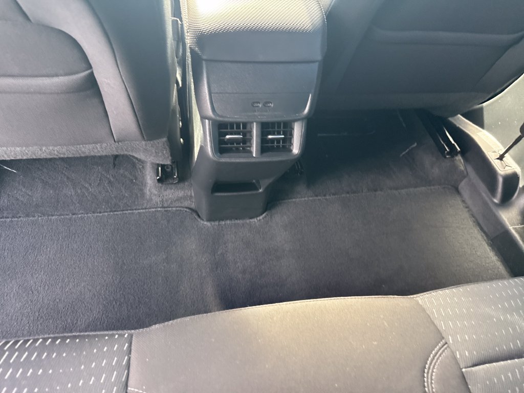 Used 2026 Chevrolet Equinox LT FWD image 28
