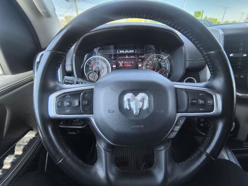Used 2022 RAM 1500 Laramie AWD/4WD image 16