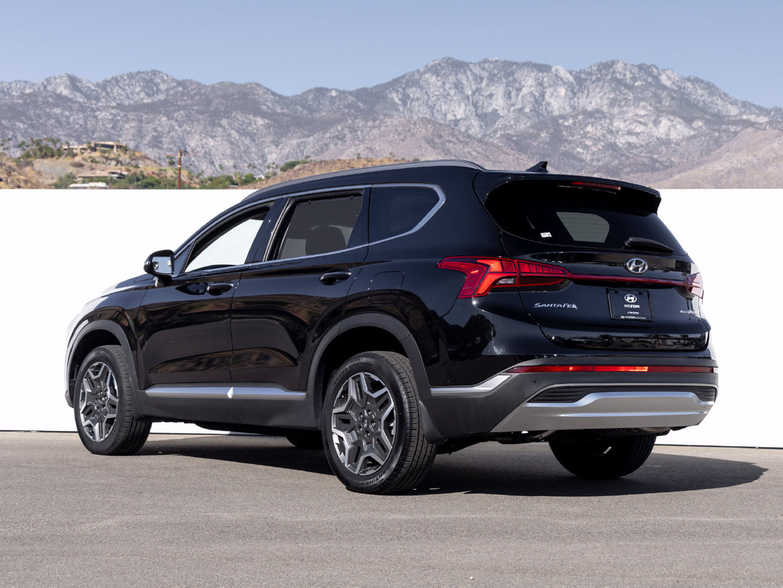 Used 2023 Hyundai Santa Fe SEL Convenience AWD/4WD image 4