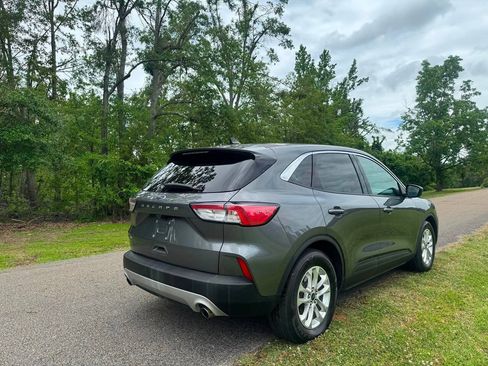 Used 2021 Ford Escape SE w/ Convenience Package FWD image 7