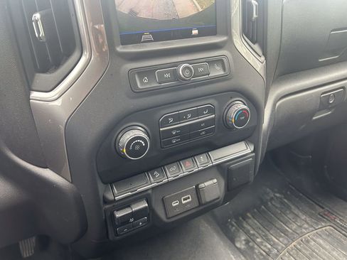 Used 2021 Chevrolet Silverado 1500 Custom Trail Boss image 24