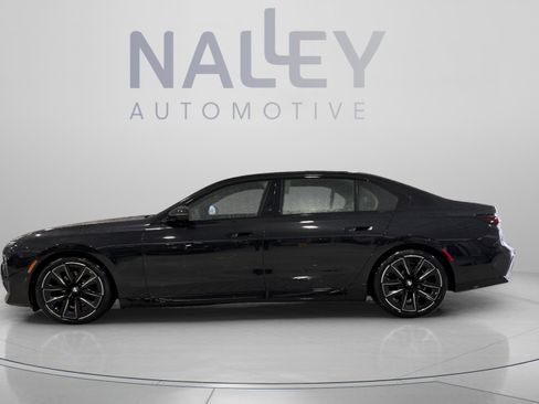 Used 2026 BMW 750e xDrive w/ Executive Package AWD/4WD image 3