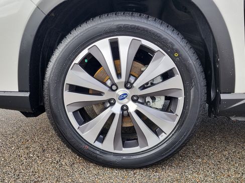 Used 2022 Subaru Ascent Limited w/ Technology Package image 9