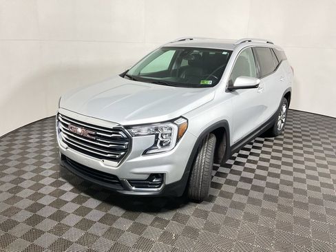 Used 2022 GMC Terrain SLT image 8