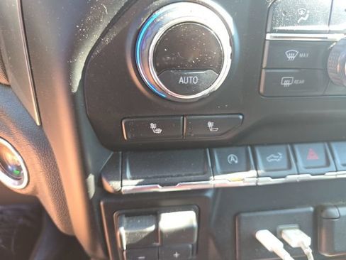 Used 2019 Chevrolet Silverado 1500 RST w/ All-Star Edition AWD/4WD image 24
