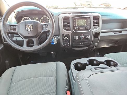 Used 2015 RAM 1500 Express AWD/4WD image 10