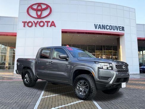 Used 2025 Nissan Frontier SV AWD/4WD image 1