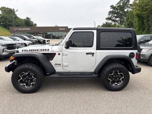 Used 2023 Jeep Wrangler Rubicon w/ Cold Weather Group AWD/4WD image 2