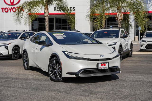 Certified 2024 Toyota Prius XLE FWD image 1