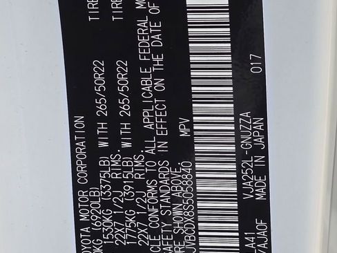 Used 2025 Lexus GX 550 w/ Accessory Package (Z1) image 38