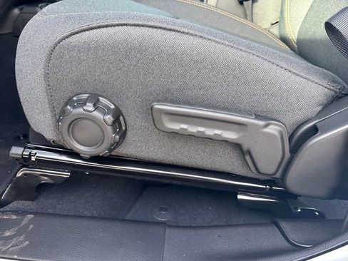 New 2026 Jeep Gladiator Sport AWD/4WD image 29