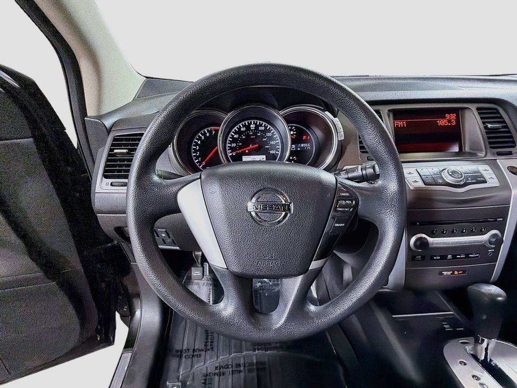 Used 2014 Nissan Murano S AWD/4WD image 13