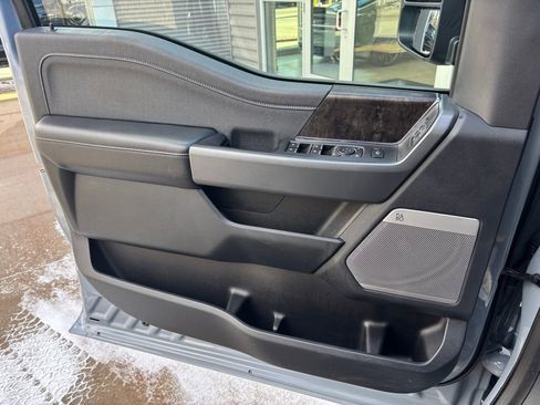 Used 2024 Ford F250 Lariat w/ Lariat Ultimate Package image 19