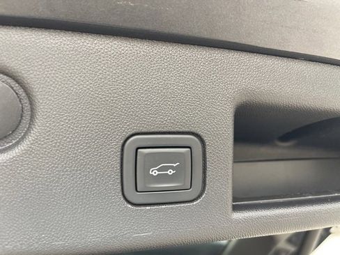 Certified 2022 Chevrolet Equinox LT image 38