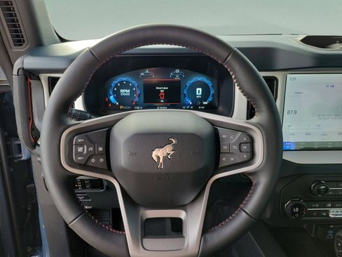 New 2025 Ford Bronco Heritage Edition image 9