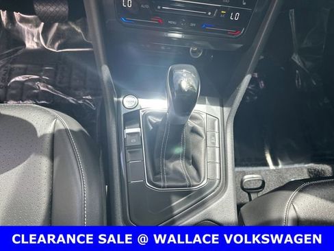 Certified 2022 Volkswagen Tiguan SE FWD image 21
