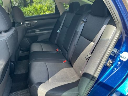 Used 2017 Nissan Altima 3.5 SR image 45