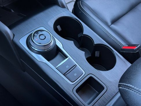 Used 2023 Ford Escape Platinum image 32