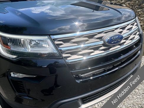 Used 2018 Ford Explorer XLT w/ Equipment Group 202A AWD/4WD image 27