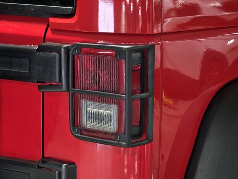 Used 2016 Jeep Wrangler Unlimited Black Bear image 12