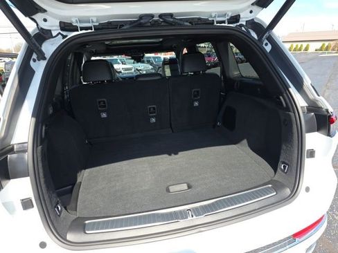 Used 2025 Jeep Grand Cherokee Overland w/ Adv Protech Group III image 53