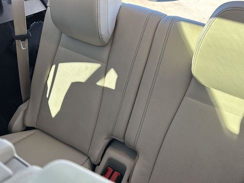 Used 2022 Mercedes-Benz GLE 350 image 17